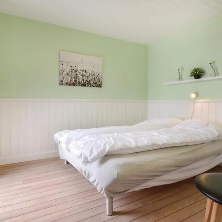 Ronnebo Holiday home *